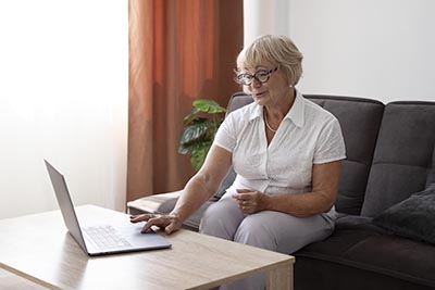 dra-ludmila-oliveira-geriatra-lp-atendimento-telemedicina-5jpg